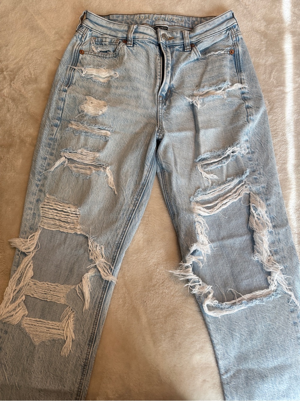 American Eagle Outfitters Light Wash Distressed Straight Leg Jeans